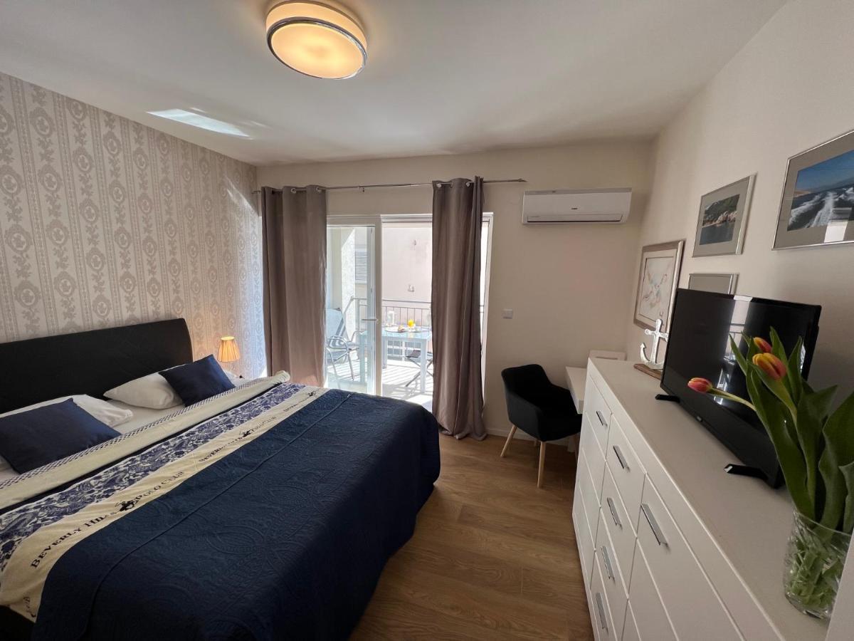 Studio Apartment Marina Mel Novi Vinodolski Exterior foto