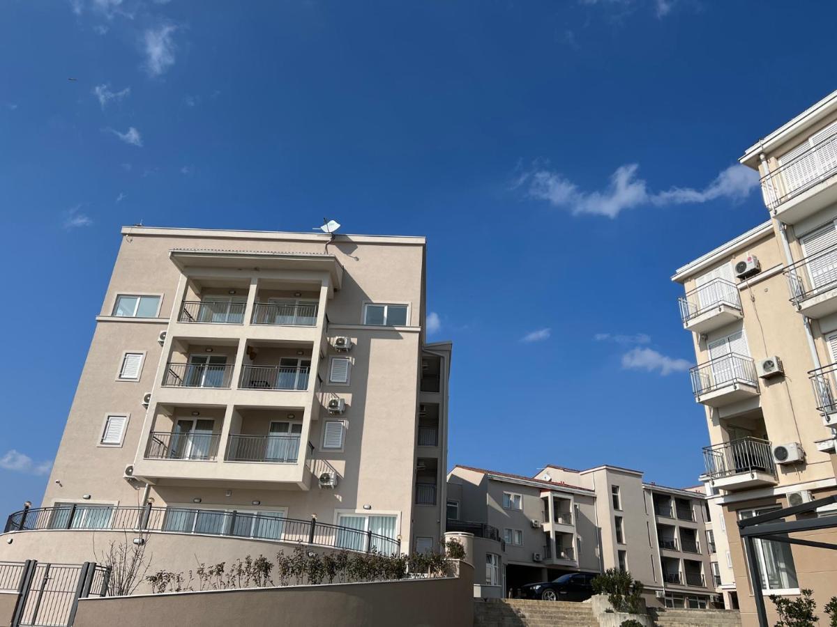 Studio Apartment Marina Mel Novi Vinodolski Exterior foto
